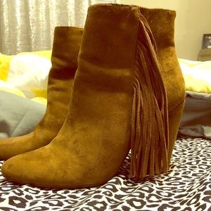 Brown suede tassel ankle boots. #forever21